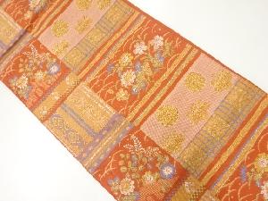 変わり横段に秋草模様織出し名古屋帯